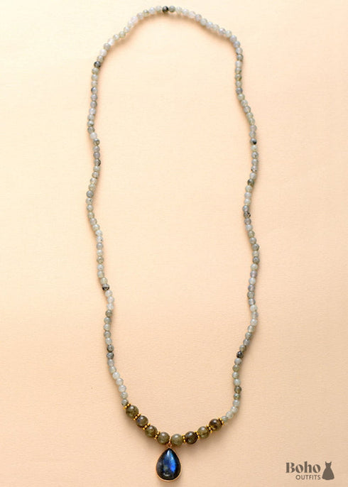Boho Necklace, Bijou Bodhi Labradorite Beaded Choker